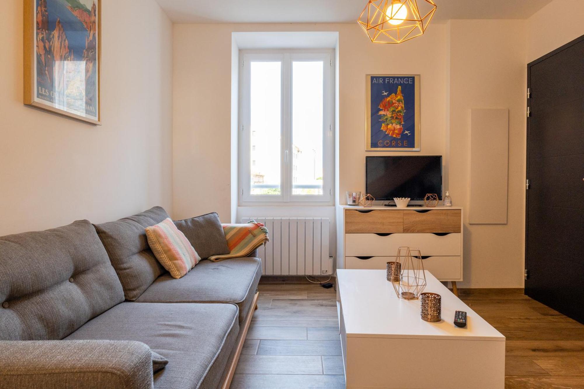 プロプリアノDuplex En Plein Centreアパートメント エクステリア 写真